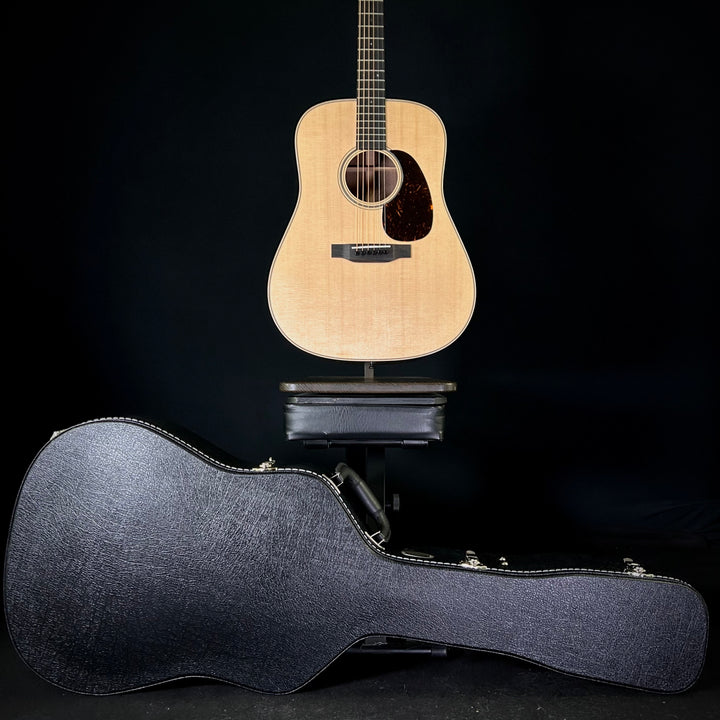 Martin Custom Dreadnought - Black Walnut