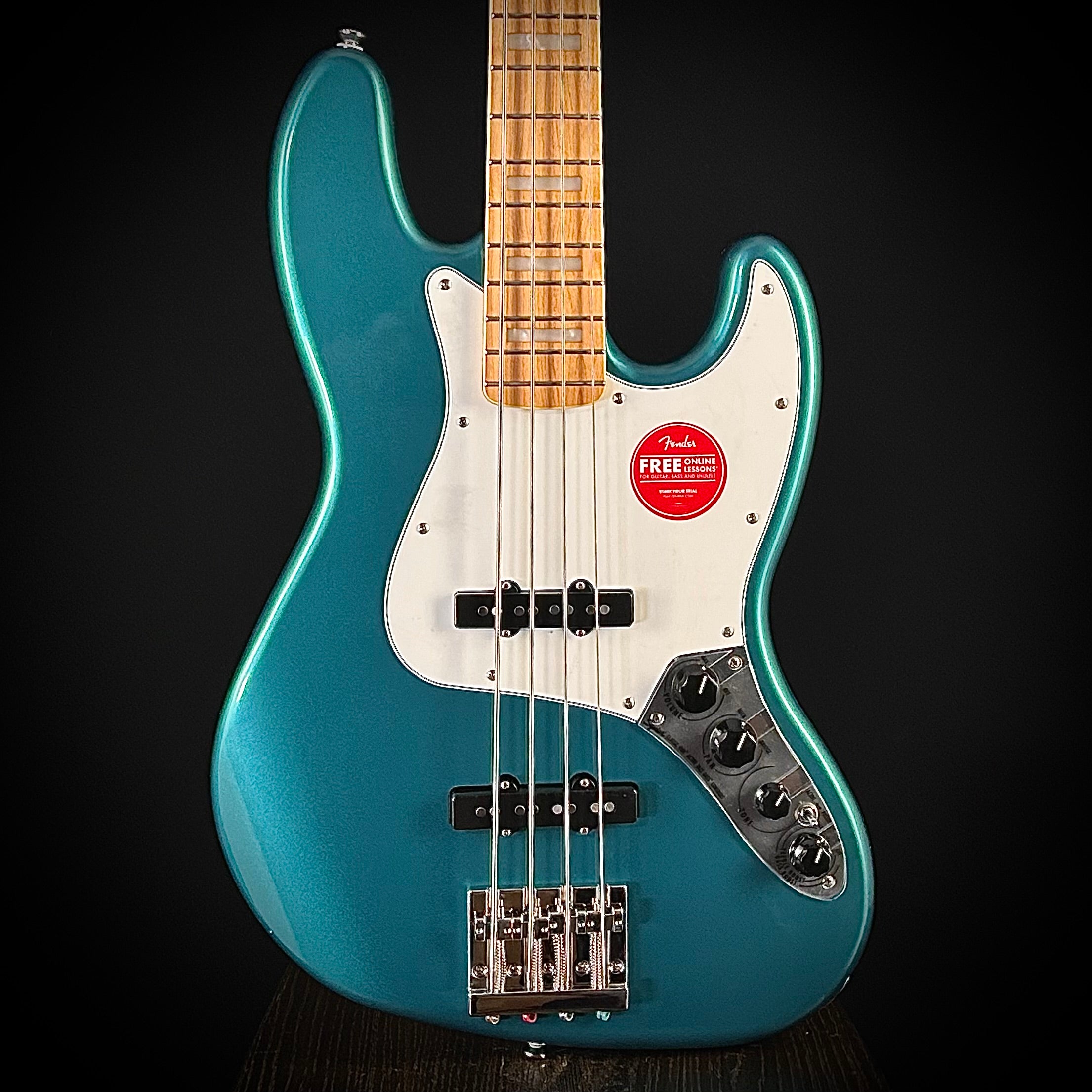 Squier Jazz Bass 青（モノ鞄着いて) B8AE212E-4A49-4B41-B839-