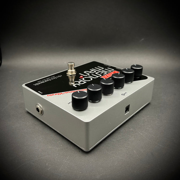 Electro Harmonix Deluxe Memory Man Analog Delay