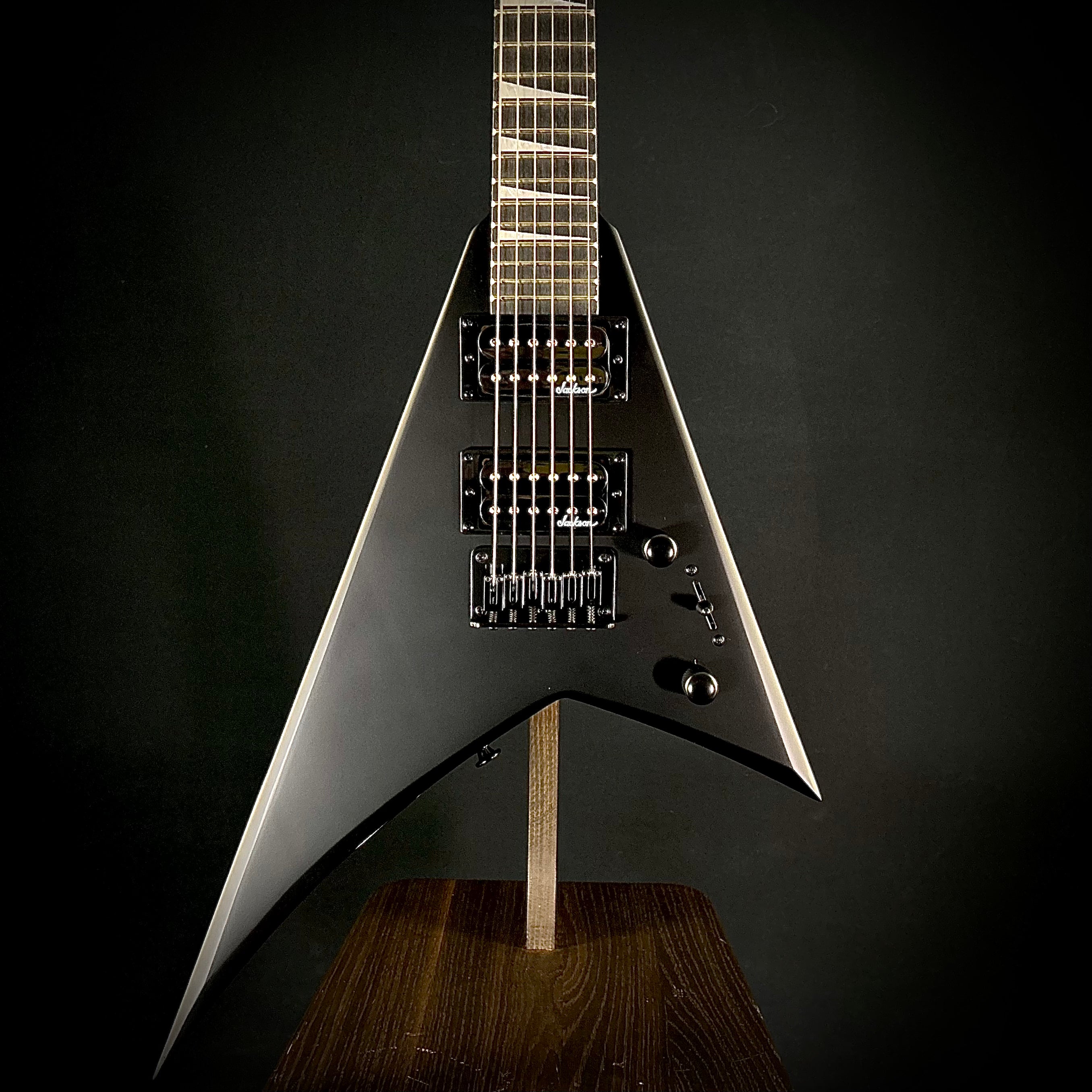 Jackson JS1X RR Minion – Music Villa MT