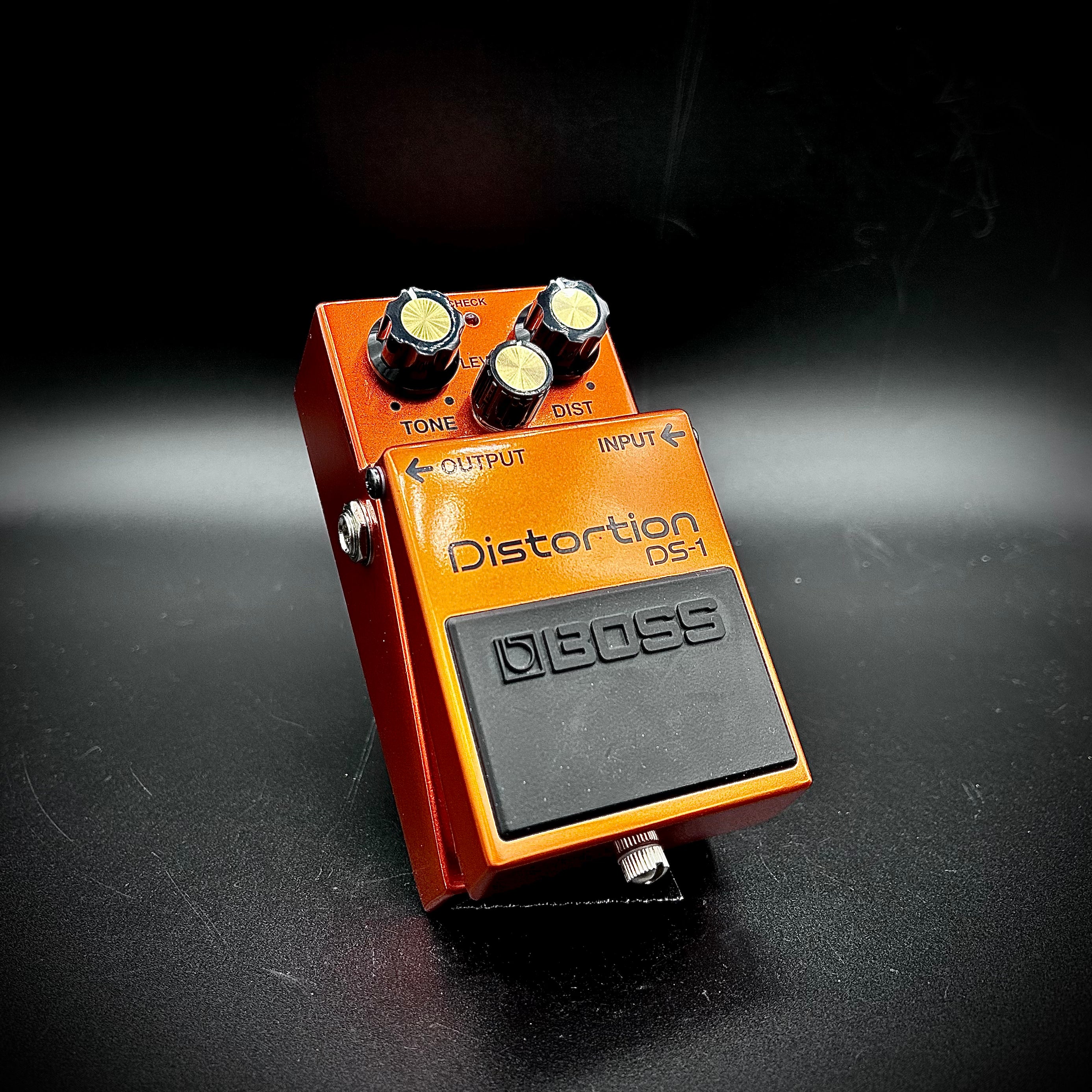 ds-1-b50a-distortion-50th-
