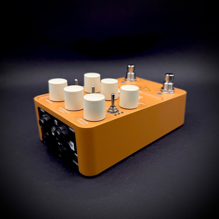 Universal Audio Enigmatic '82 Overdrive Special Amp