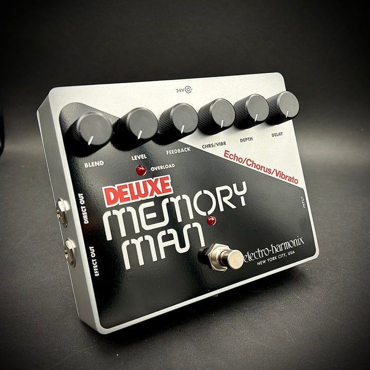 Electro Harmonix Deluxe Memory Man Analog Delay