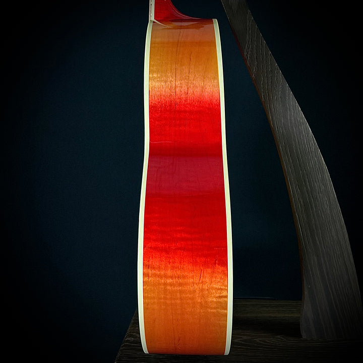 Gibson Johnny Cash SJ-200 - Vintage Cherry Sunburst