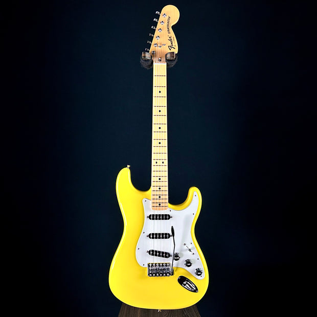 Fender Made in Japan Limited International Color Stratocaster