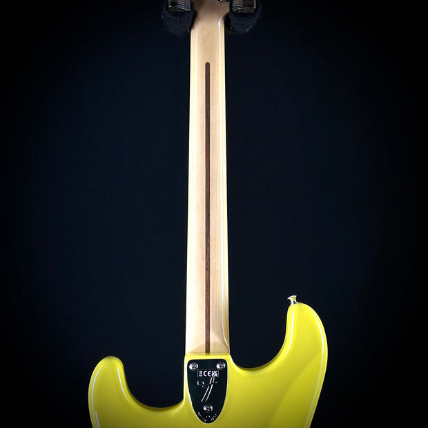 Fender Made in Japan Limited International Color Stratocaster