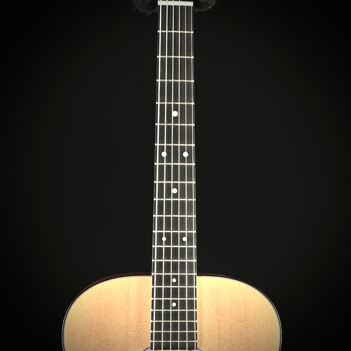 Martin 000JR-10