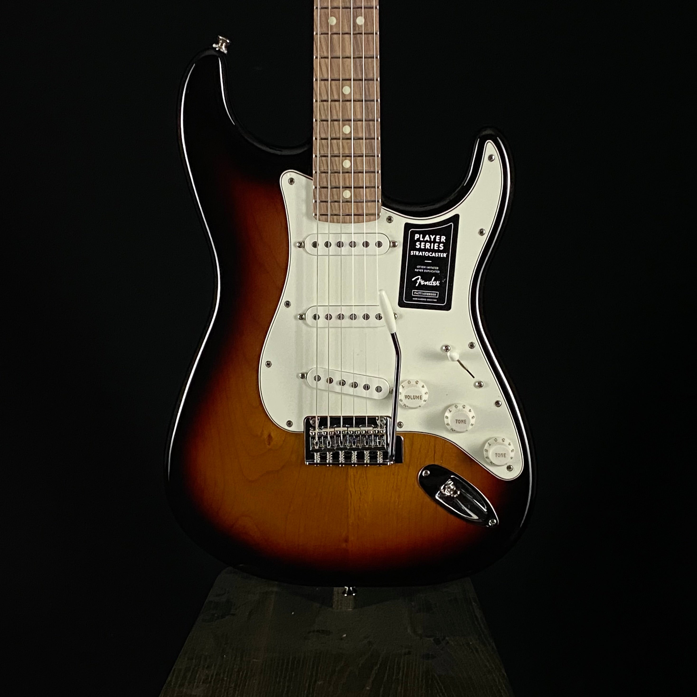 Fender Player Stratocaster (8253) – Music Villa MT