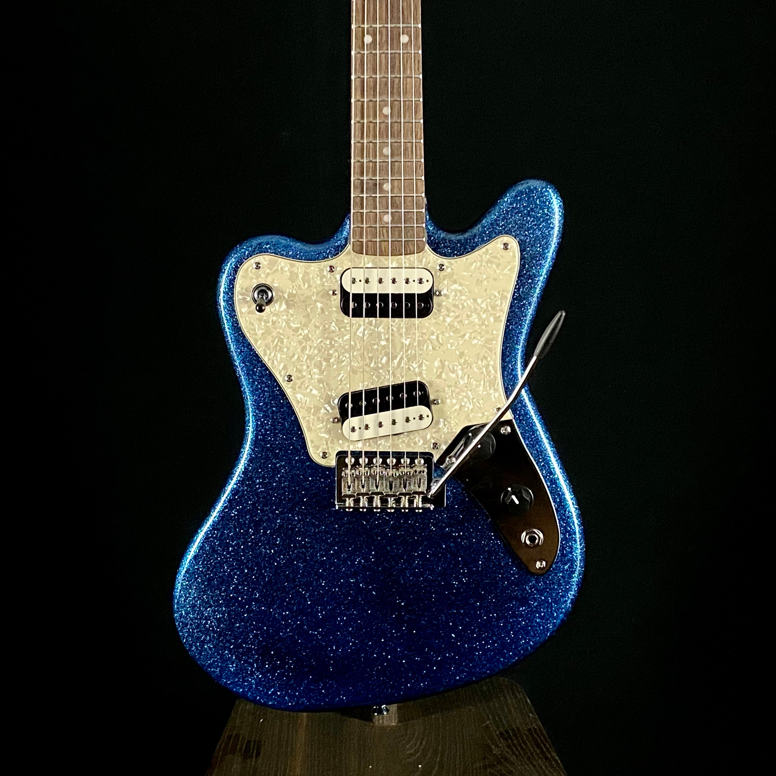 Squier Paranormal Super-Sonic (5513) – Music Villa MT