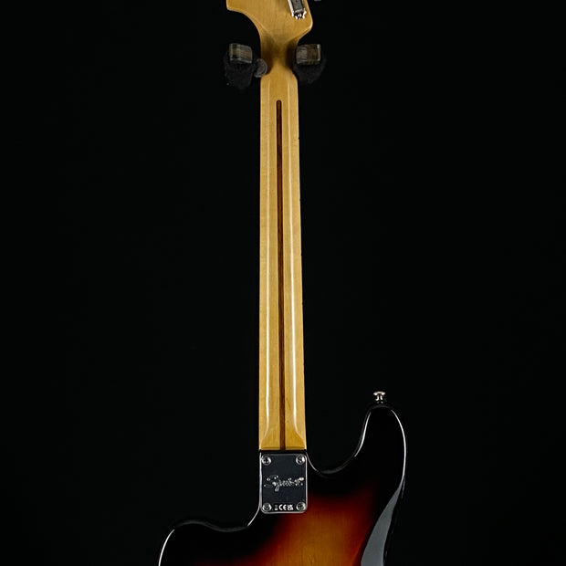 Squier Classic Vibe Bass VI