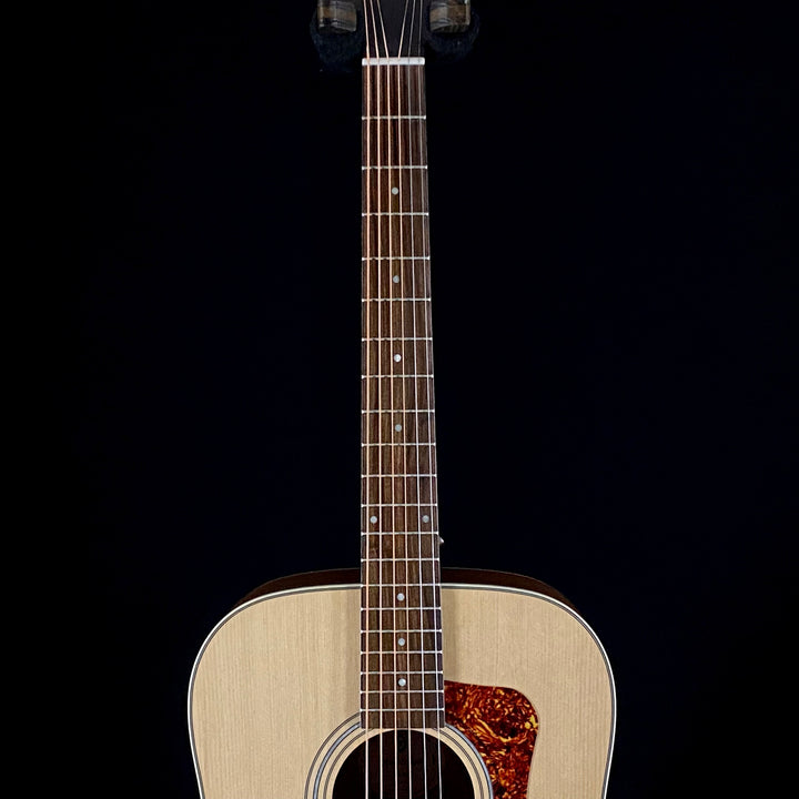 Guild D-240E