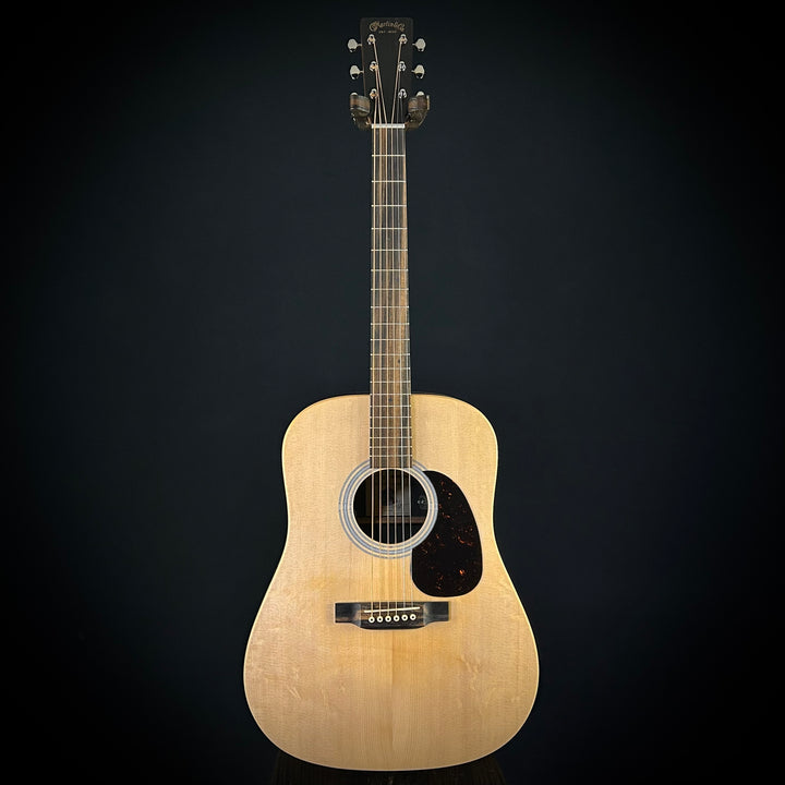 Martin D-X2E Billy Strings