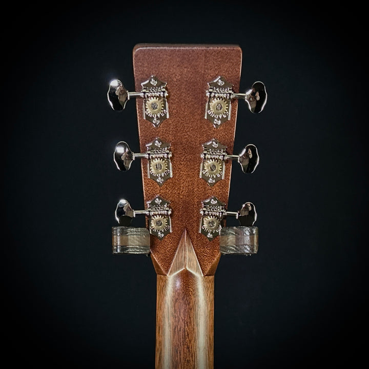Martin Custom 28 Style, Size-2 - Wild Grain East Indian Rosewood