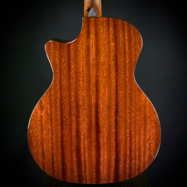 Taylor MV Custom Baritone-8 - Grand Auditorium