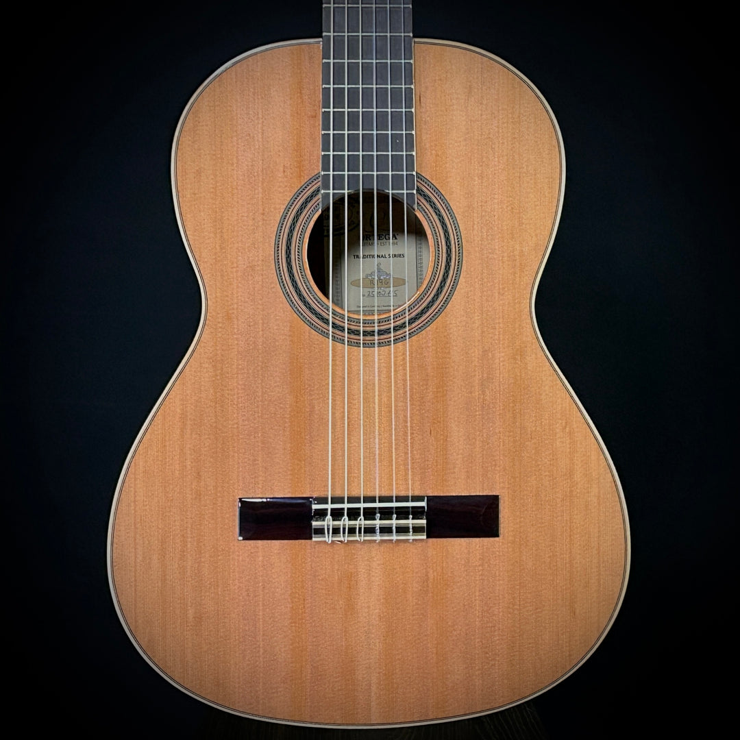 Ortega R19G - Cedar Top