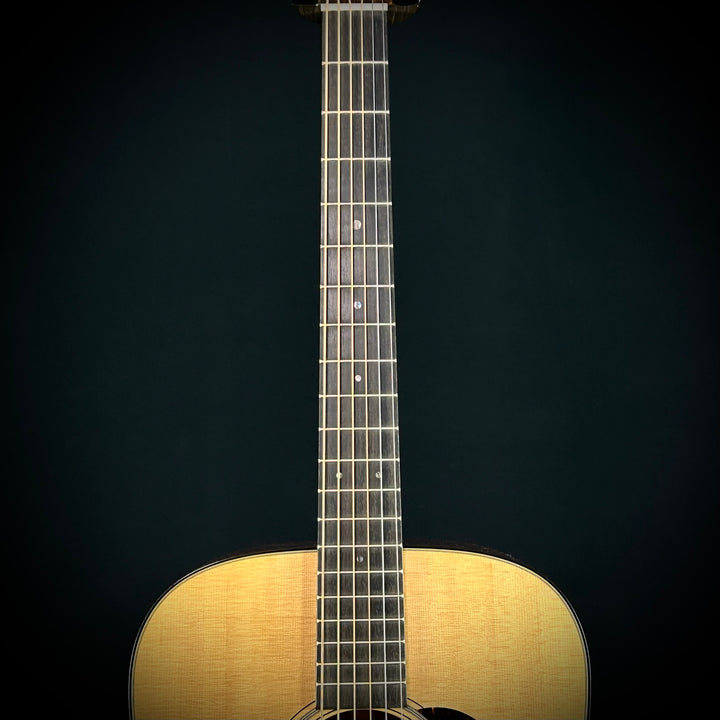 Martin D-18