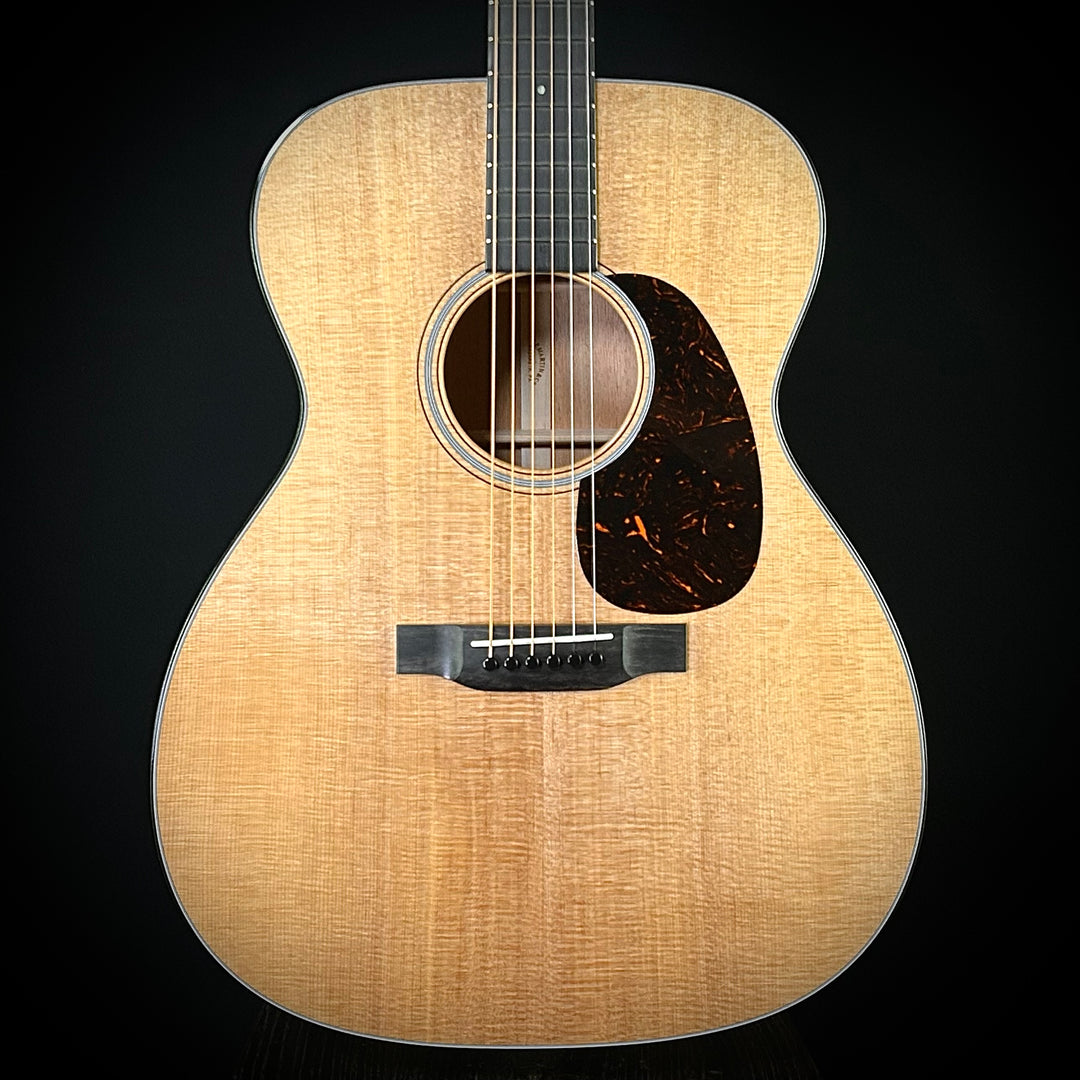 Martin Music Villa CS 18 Style, Jumbo - VTS Sitka