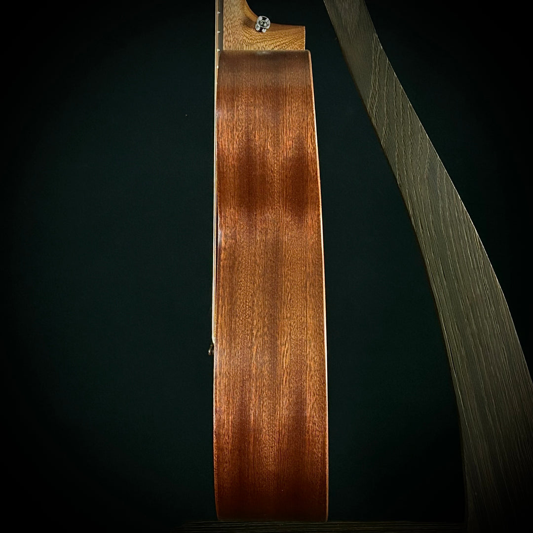 Martin 000-JRE Sapele - New For 2025