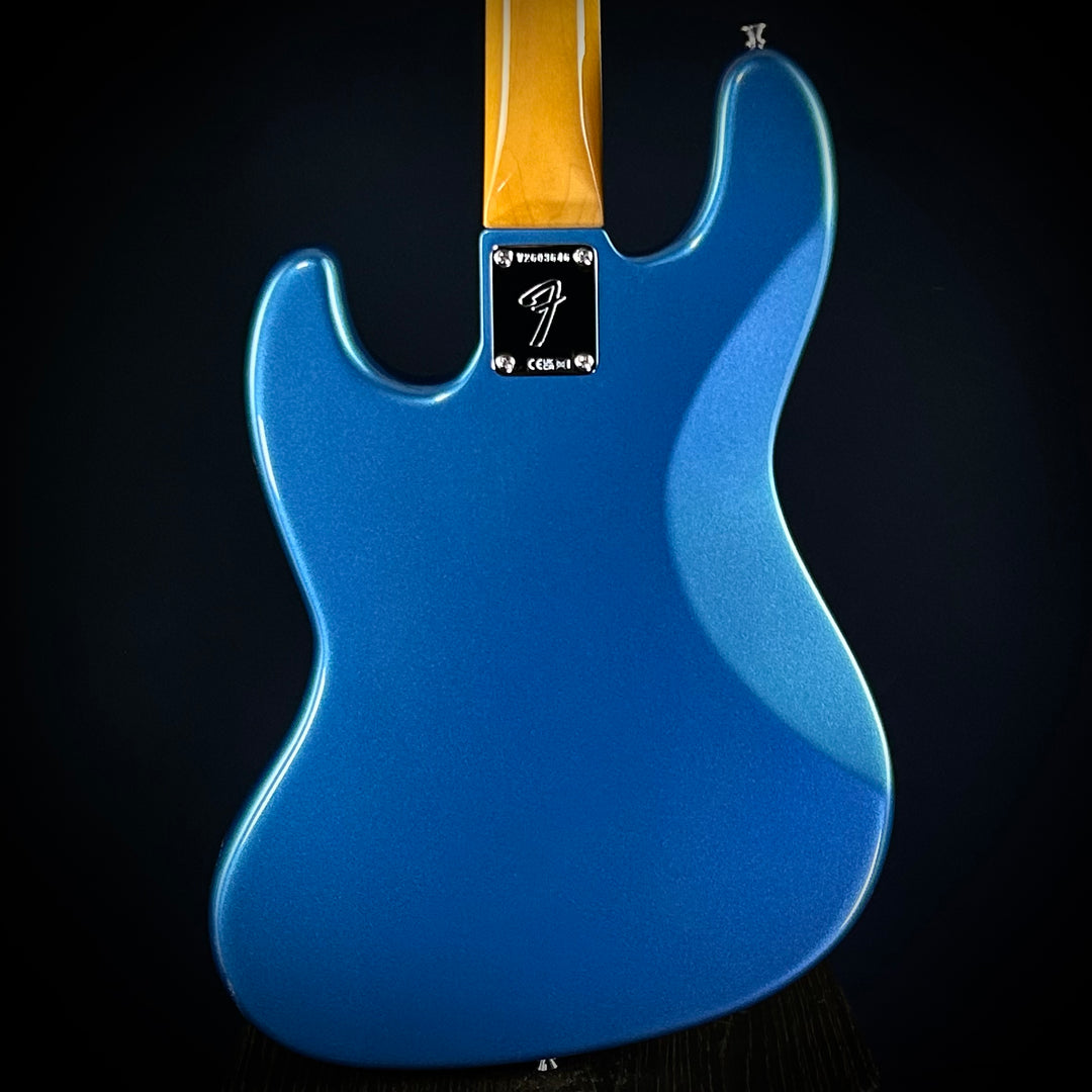 American Vintage II 1966 Jazz Bass Lake Placid Blue