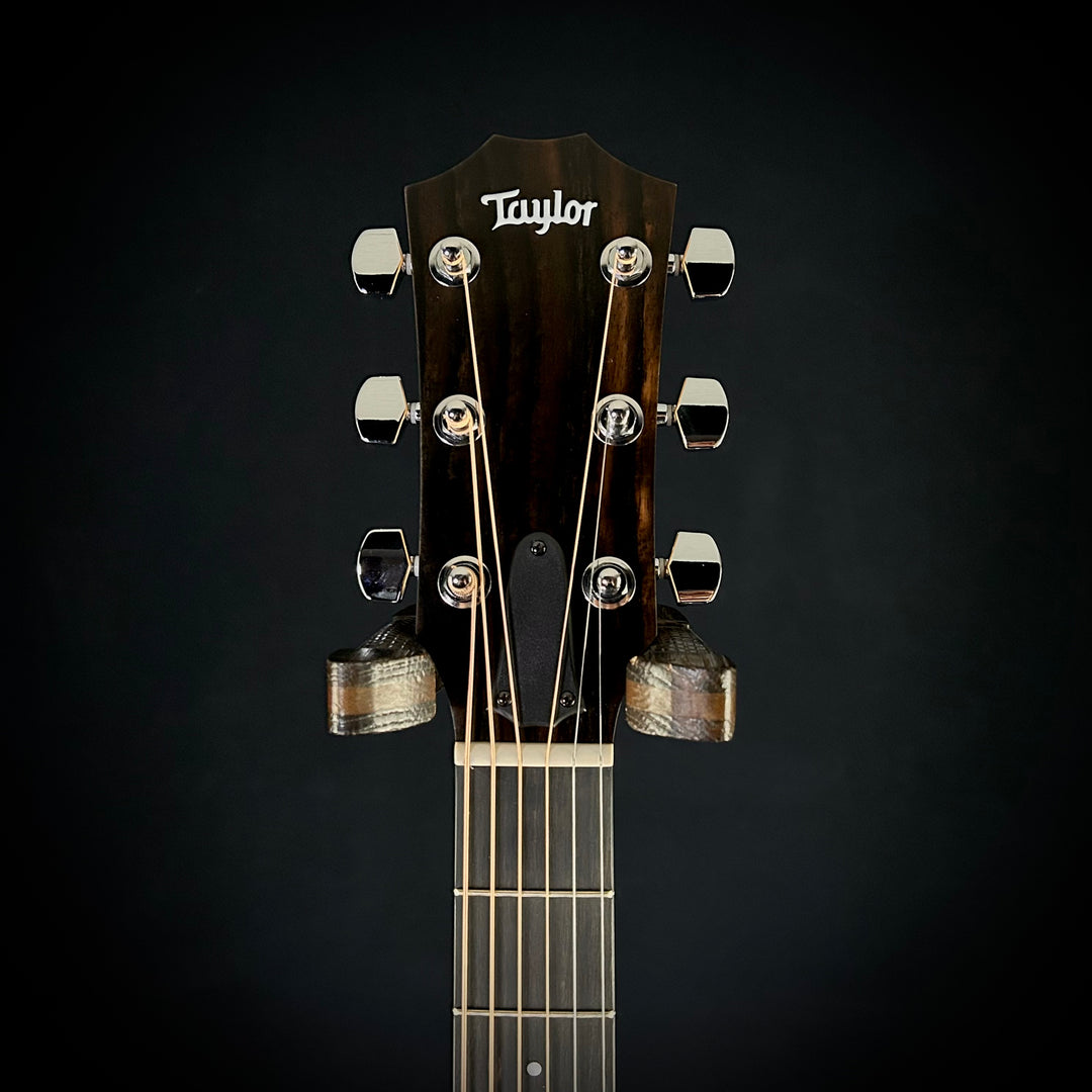 Taylor 214CE