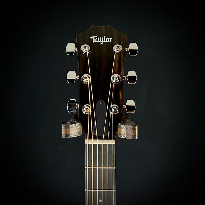 Taylor 214CE