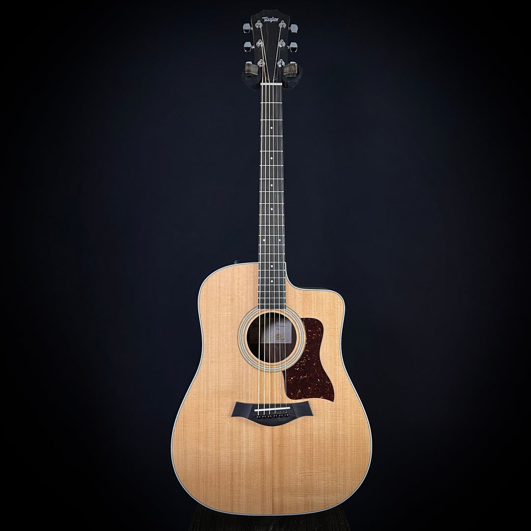 Taylor 210CE