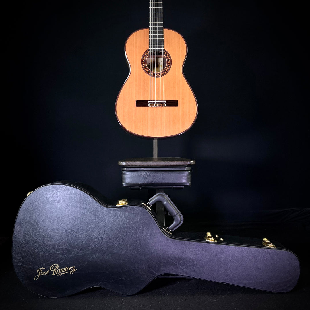 Ramirez Estudio 140 - Cedar Top Classical Guitar