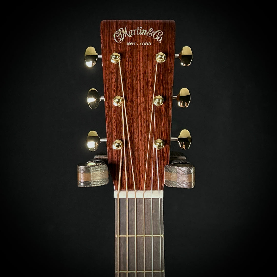 Martin D-18 - Modern Deluxe