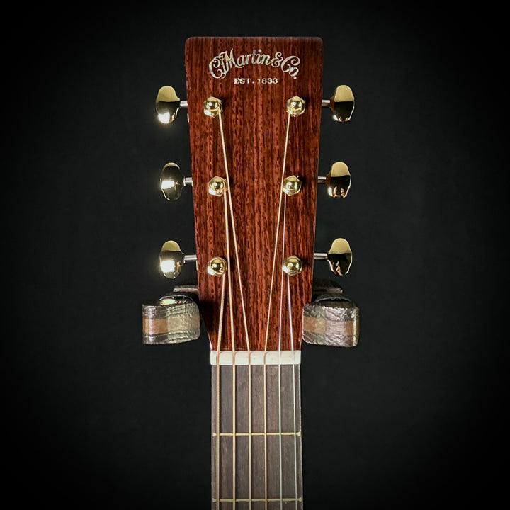 Martin D-18 - Modern Deluxe