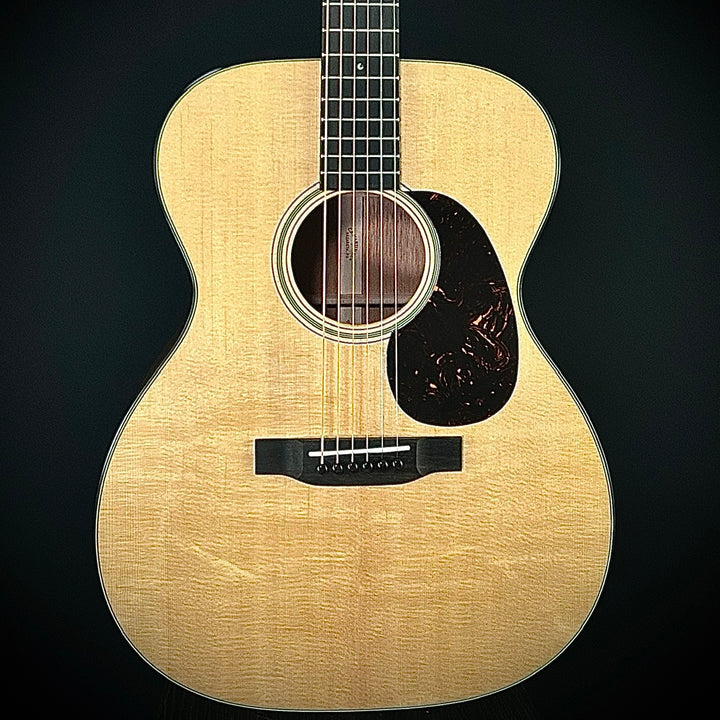 Martin 000-18 - New for 2025