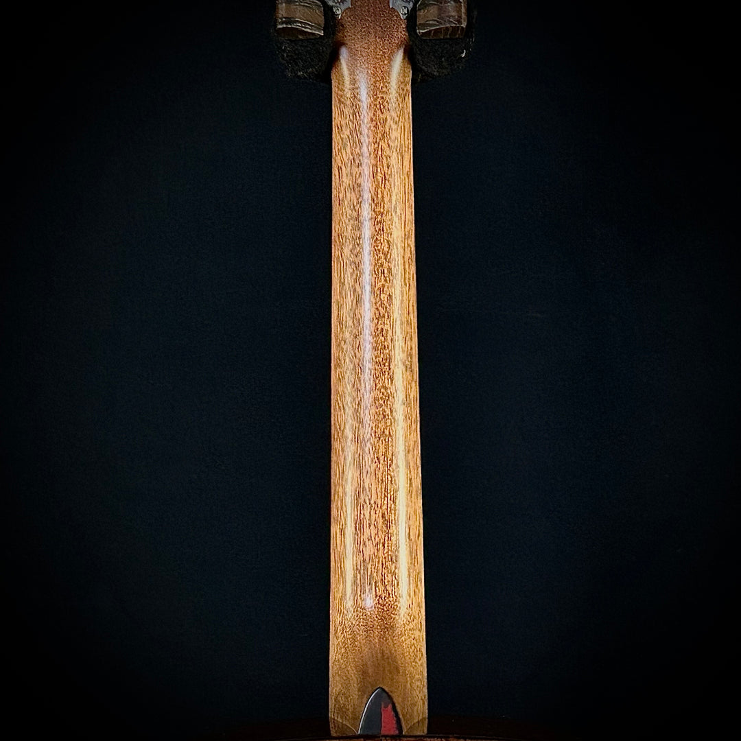 Martin Music Villa CS 18 Style, Jumbo - Bastogne Walnut