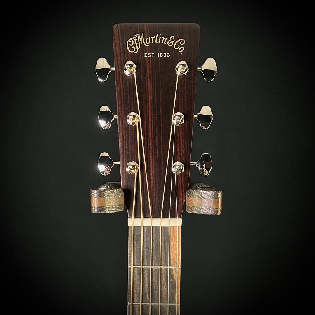 Martin D-18
