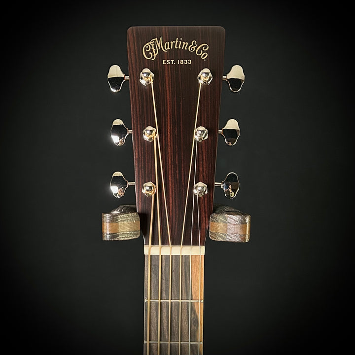 Martin D-18