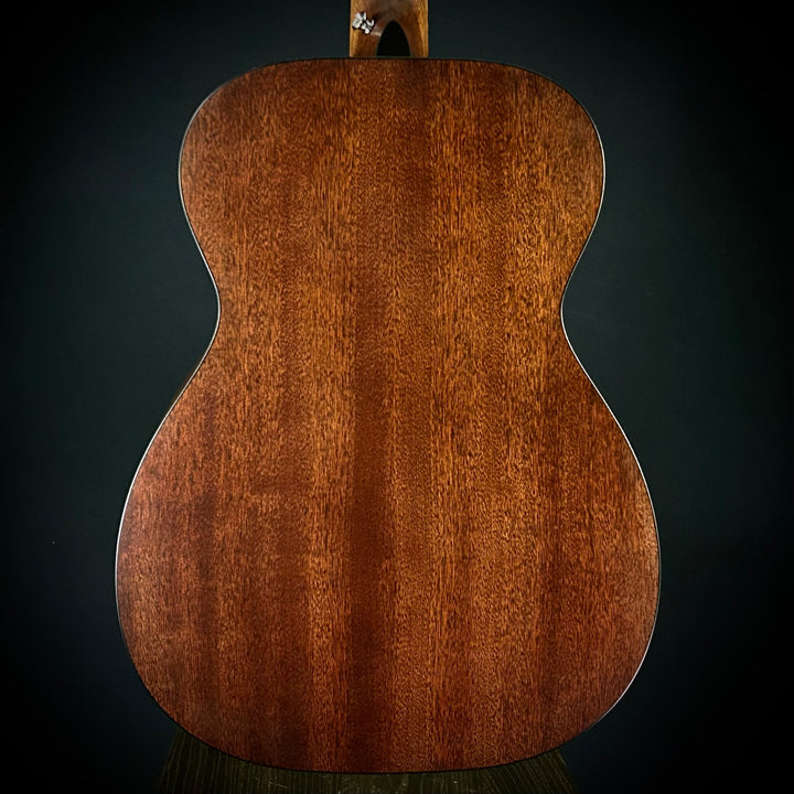 Martin 00-10E Retro - Joe Bonamassa
