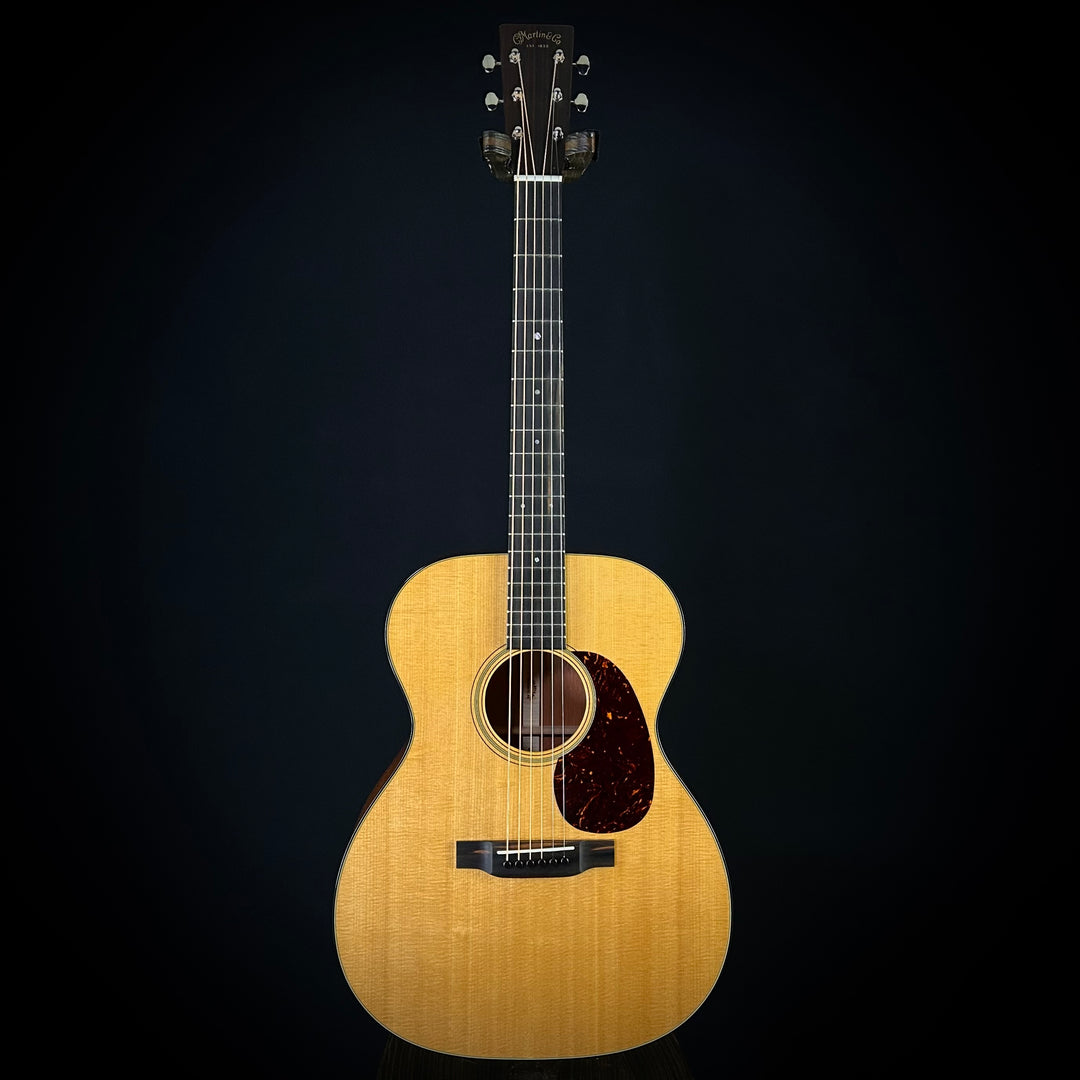 Martin 2022 000-18 (USED)