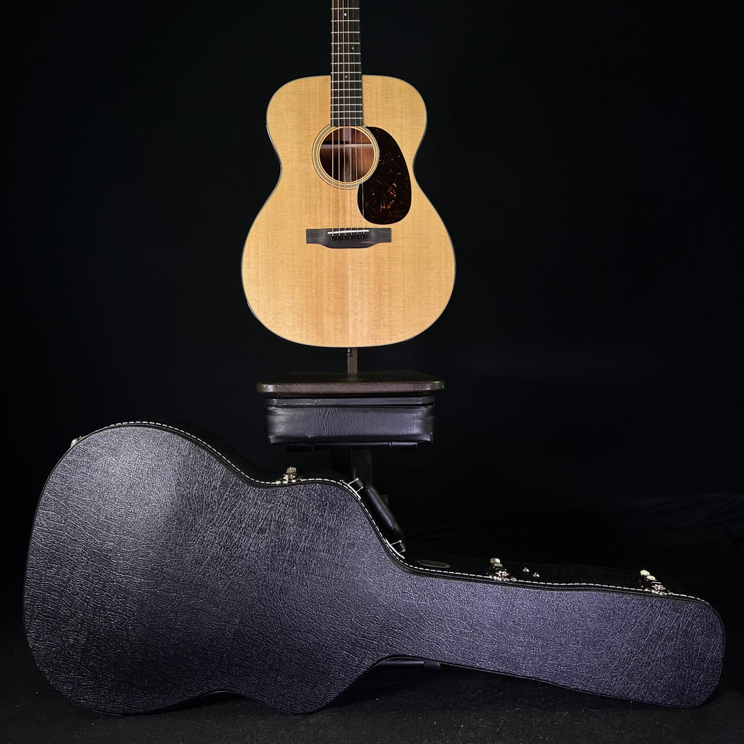 Martin 000-18