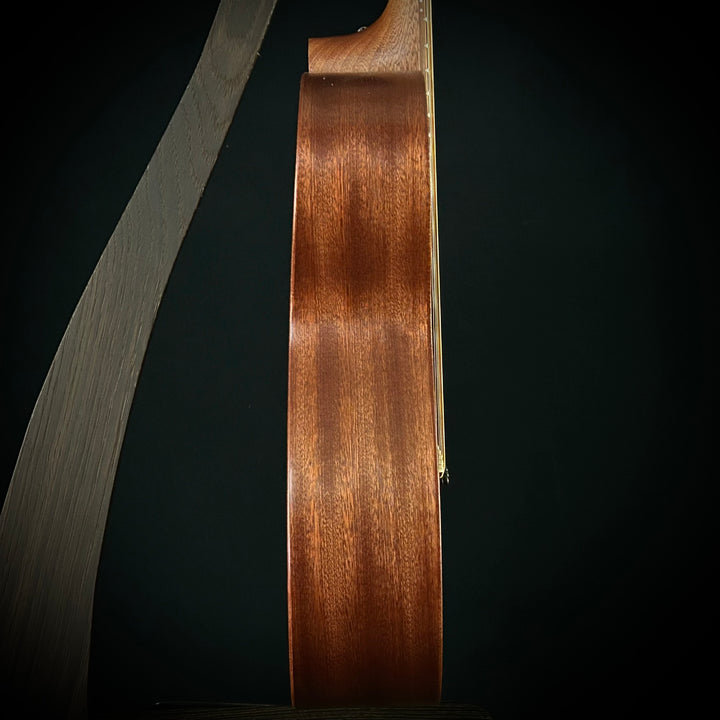 Martin 000-JRE Sapele - New For 2025