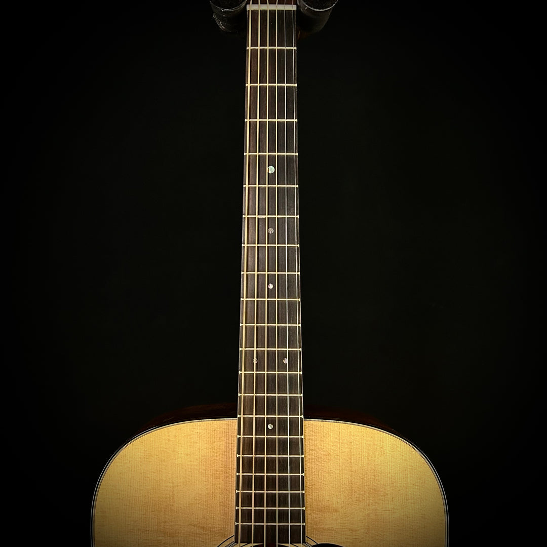 Martin D-18