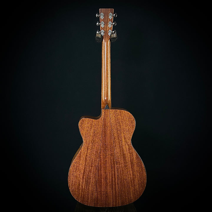 Martin Custom Shop 18 style, "0000" Short Scale - Cutaway