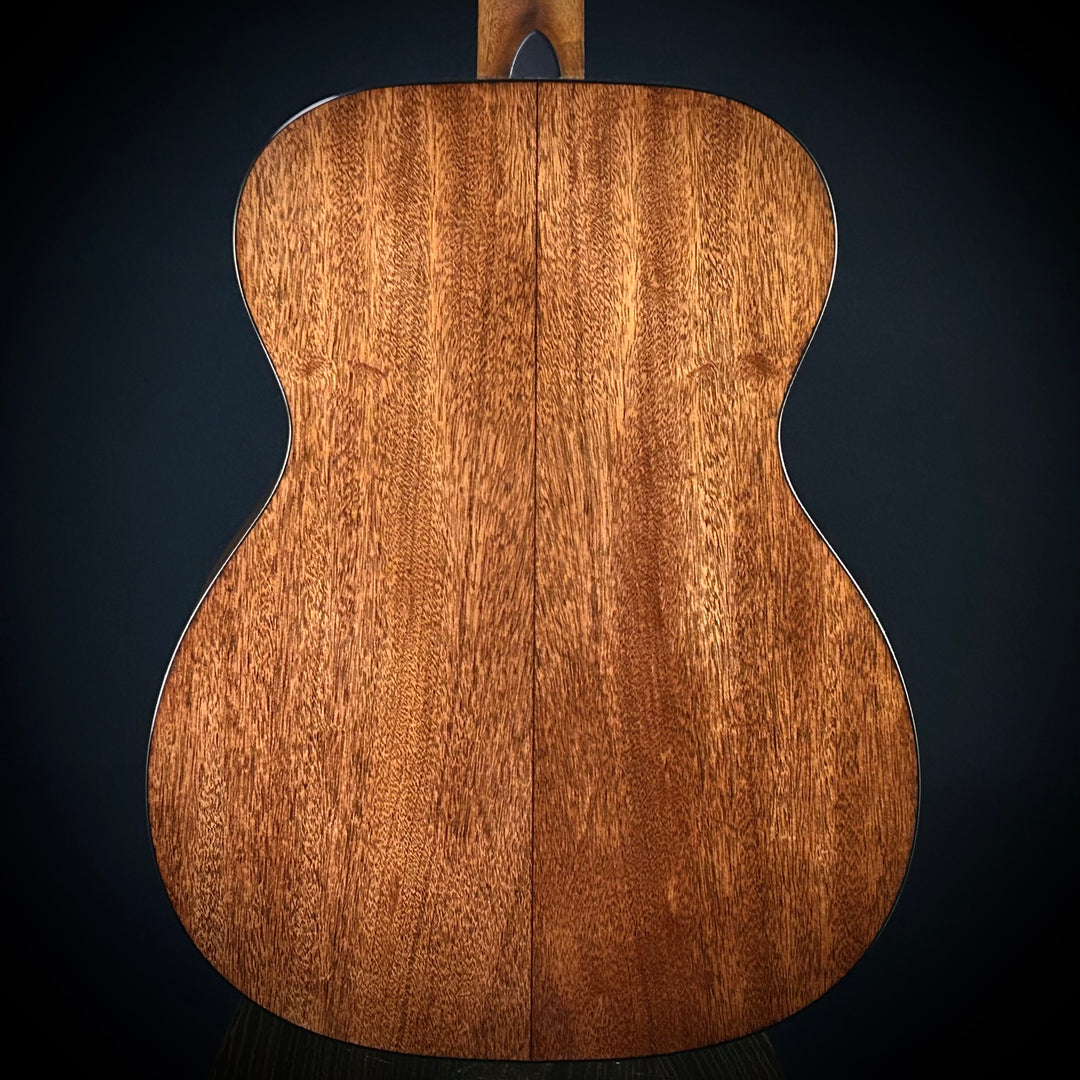 Martin 000-18