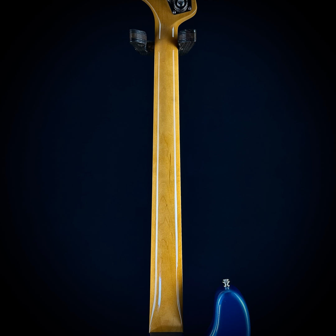 American Vintage II 1966 Jazz Bass Lake Placid Blue