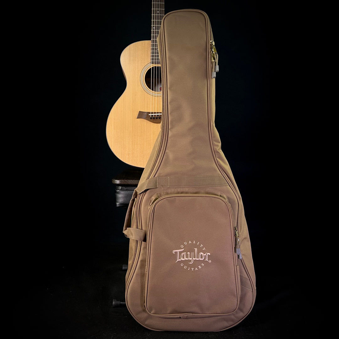 Taylor 114CE