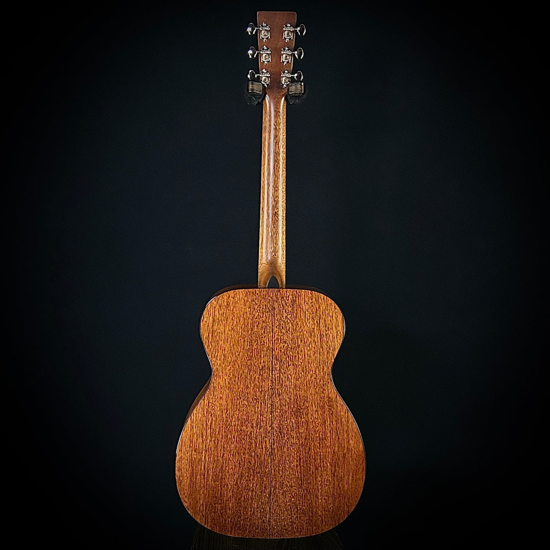 Martin 00-18
