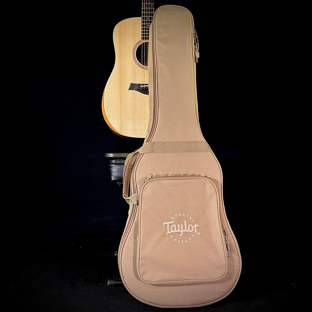Taylor 2020 Academy 10 (USED)