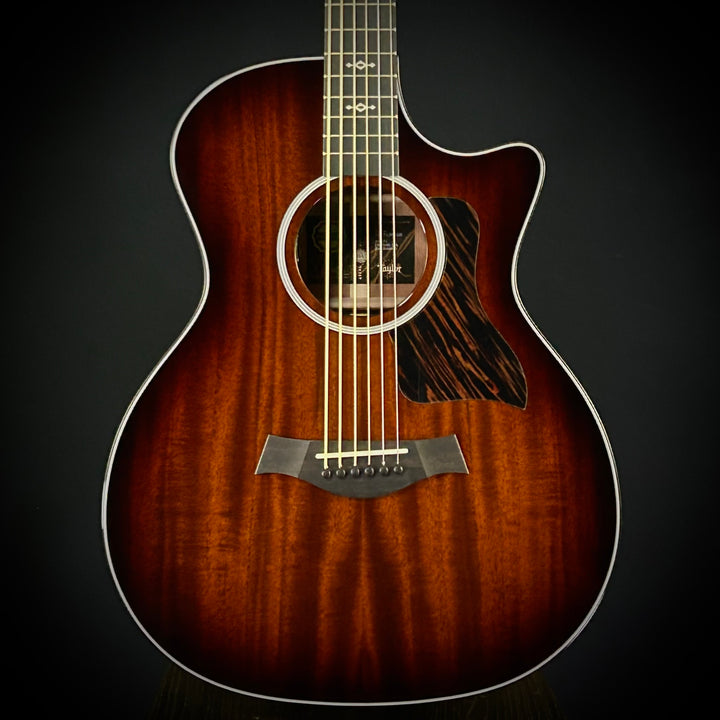 Taylor MV Custom Baritone-6 - Grand Auditorium