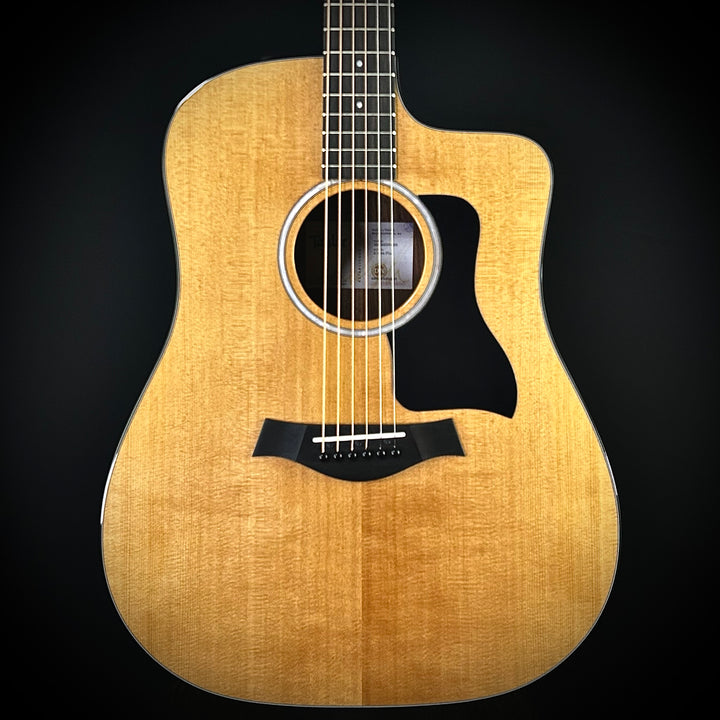 Taylor 210CE Plus