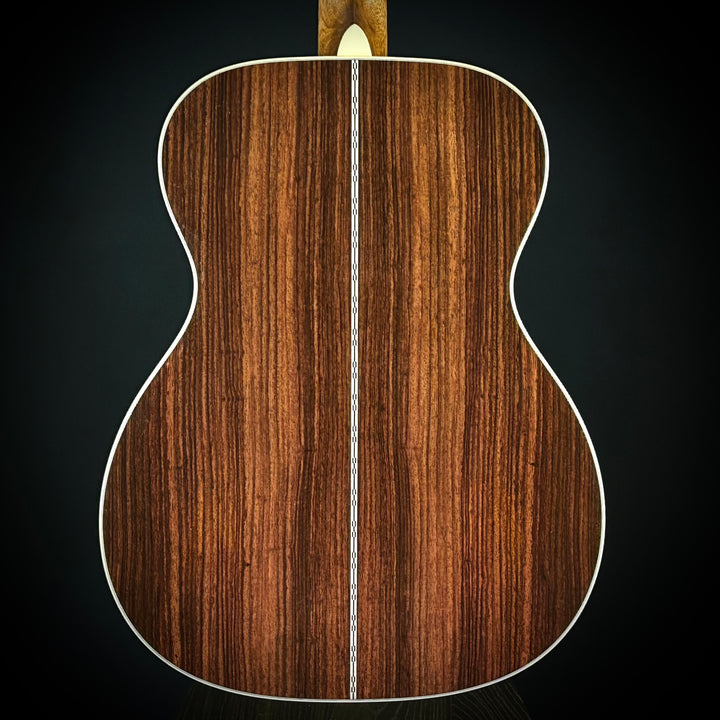 Martin 000-28
