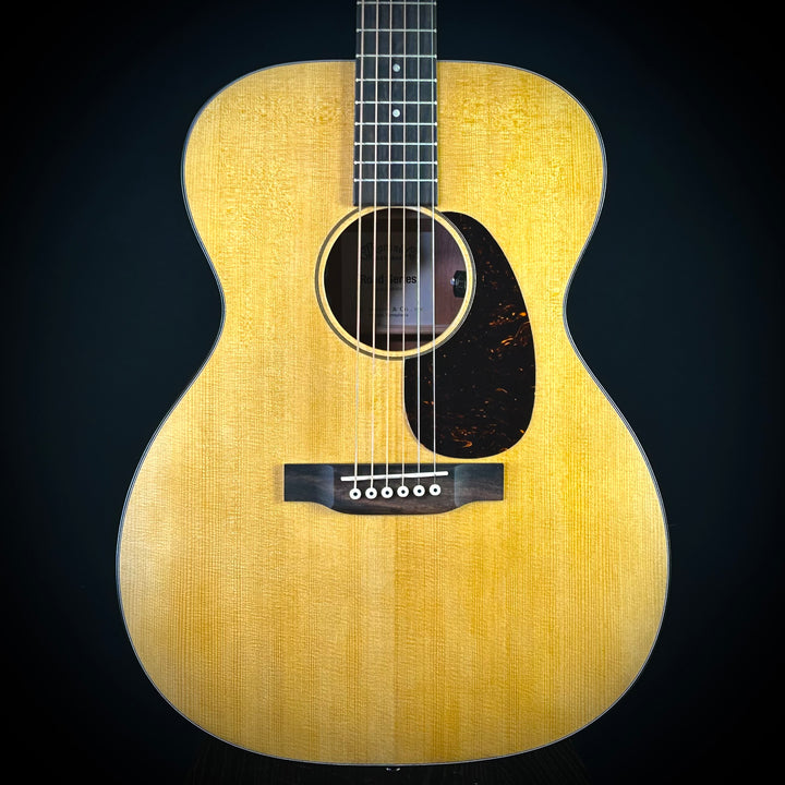 Martin 000-10E Retro