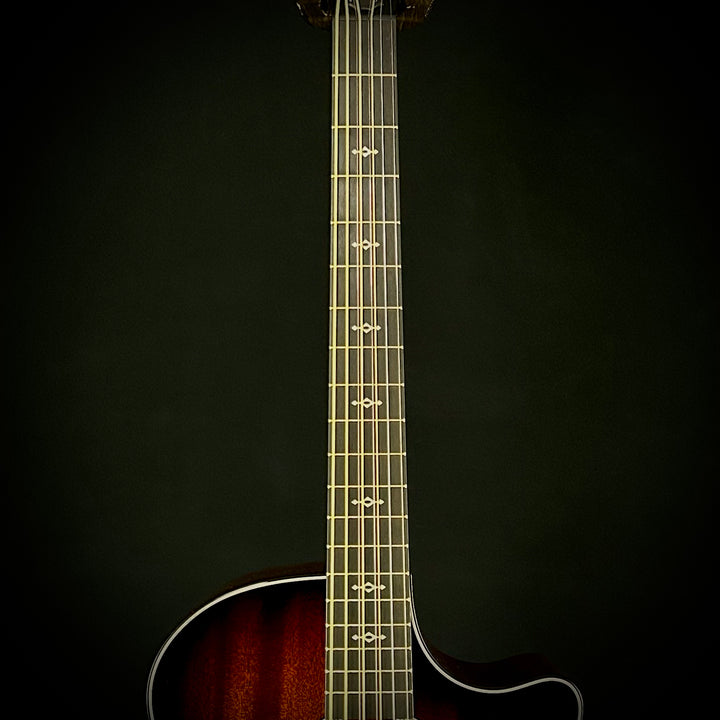 Taylor MV Custom Baritone-8 - Grand Auditorium