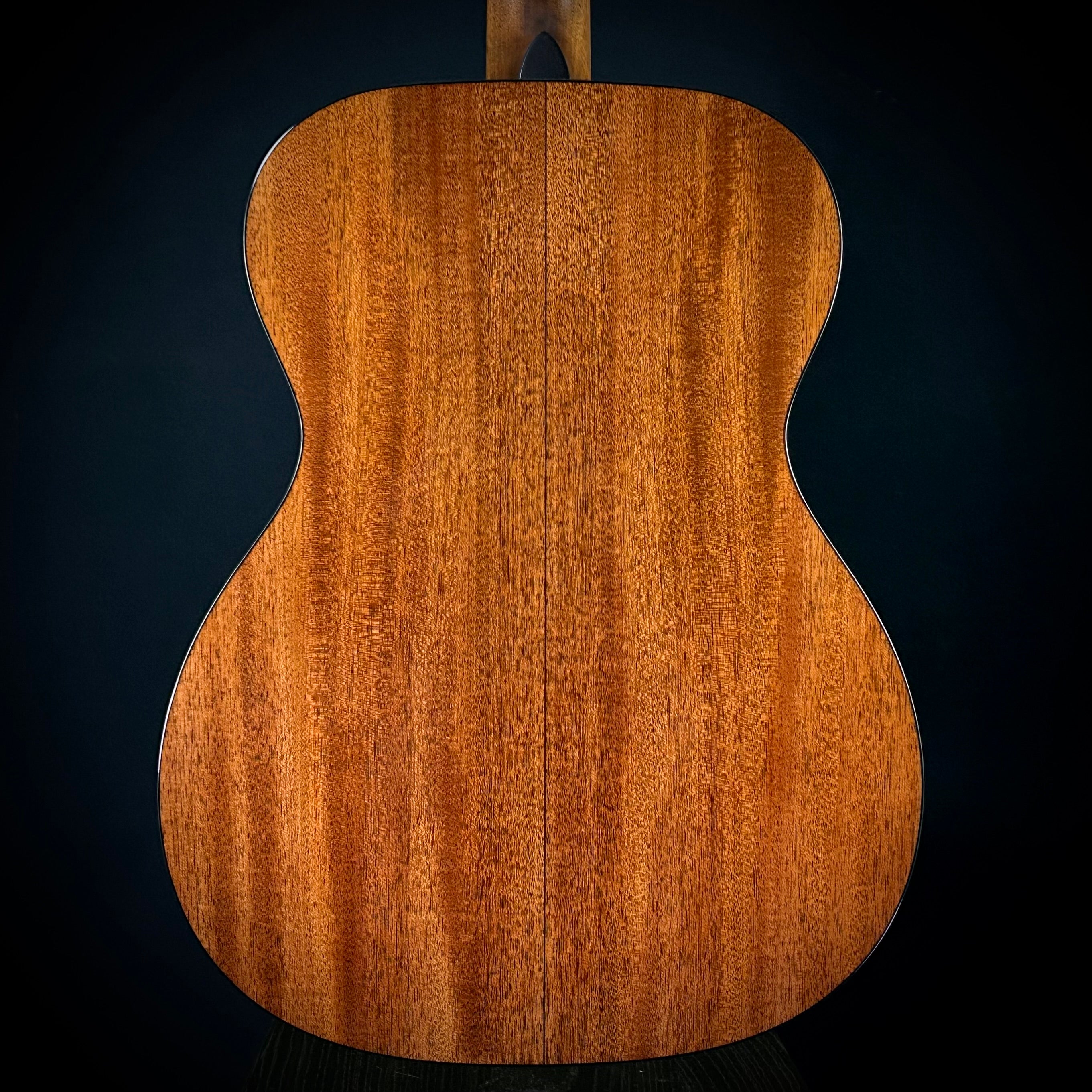 Martin 000-18 – Music Villa MT